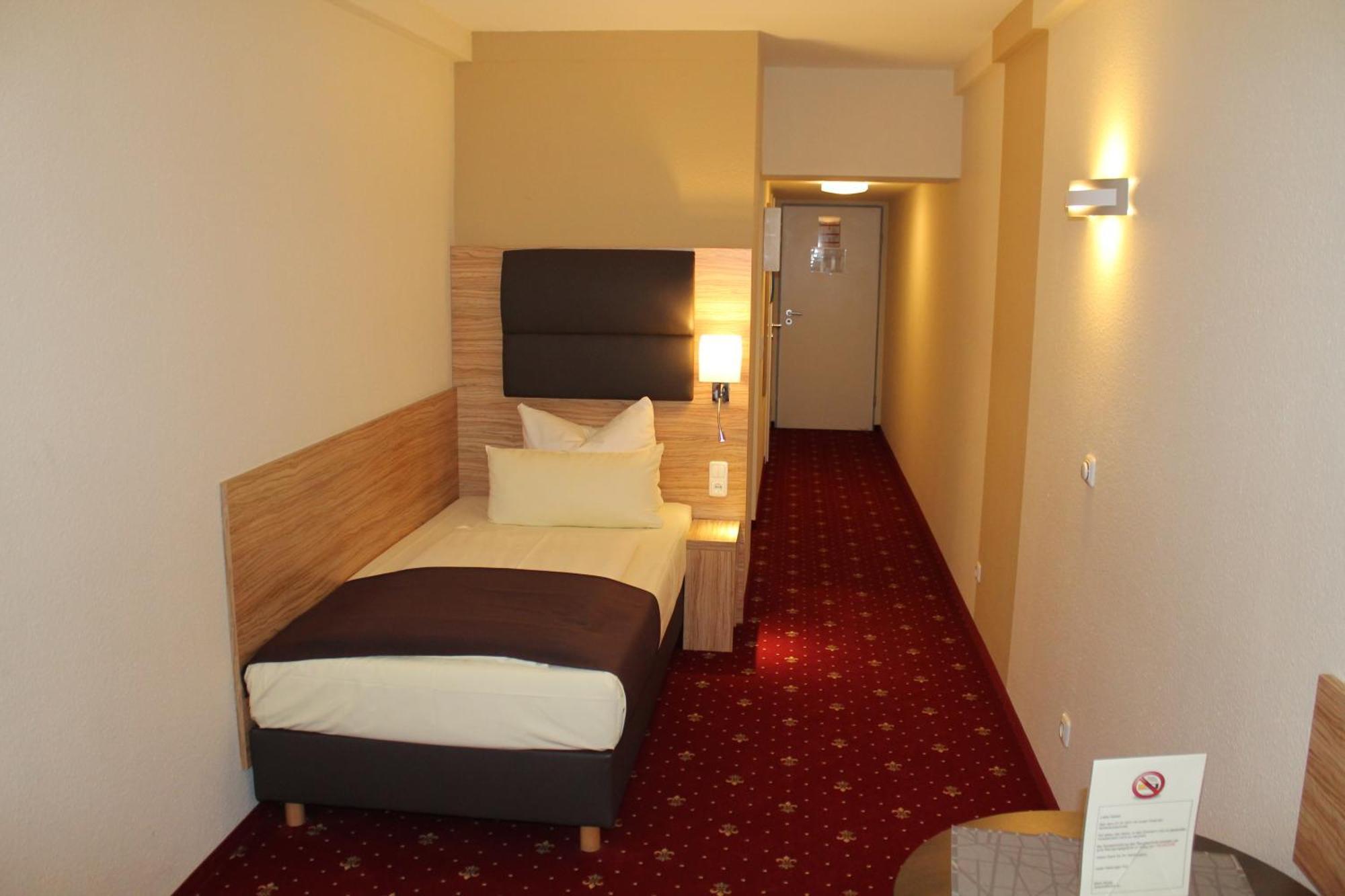 Hotel Harburger Hof Hamburg Exterior photo